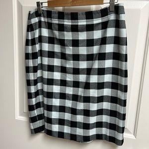 Anne Taylor size 12 petite pencil skirt